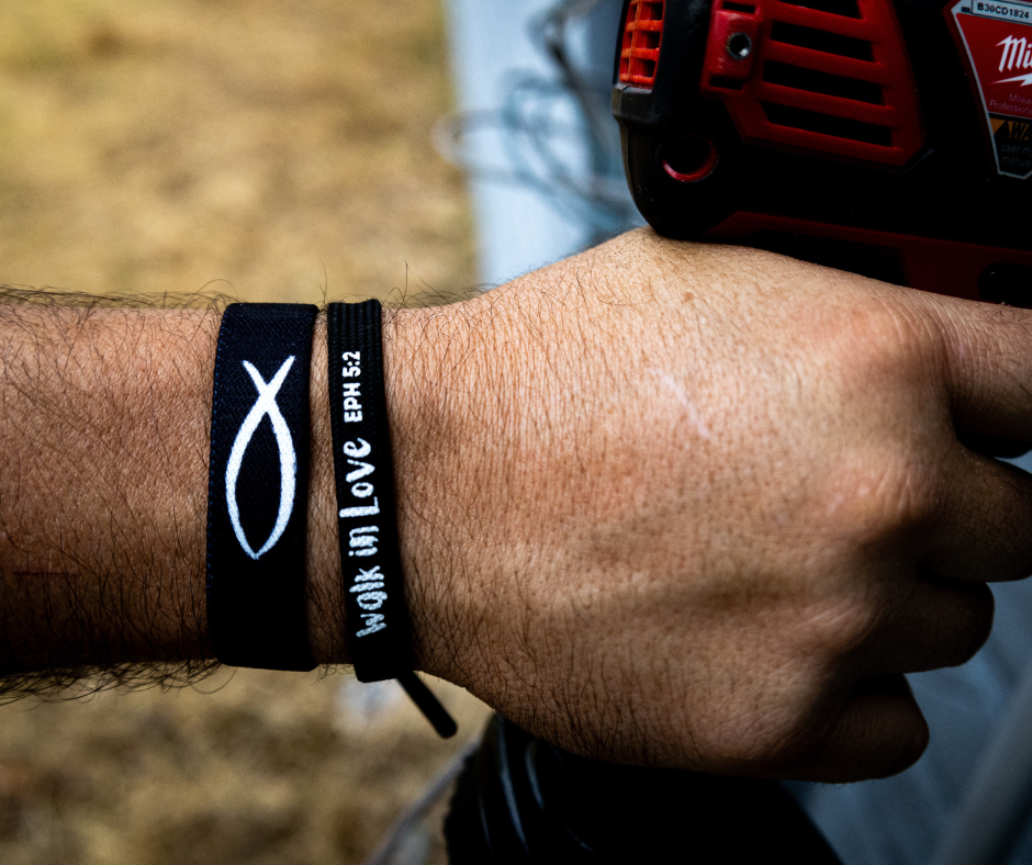 WWJD Shoelace Bracelets 2 Pack | Truthful Lips